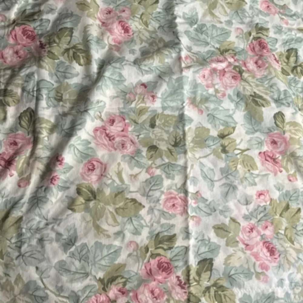 VTG Laura Ashley 2 Shams Set Pillow Covers Cottage Rose CottageCore Green Pink